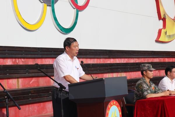 毛坦厂中学品格教育系列活动之高一新生开学典礼暨军训动员大会