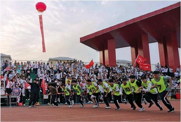 毛坦厂中学召开体育工作专题会议